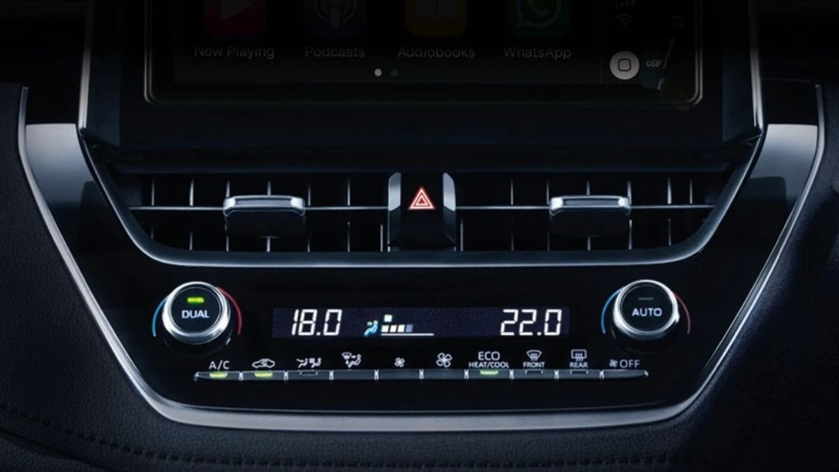 Toyota Corolla Cross Hybrid Electric equipped with Dual-zone Air Conditioning