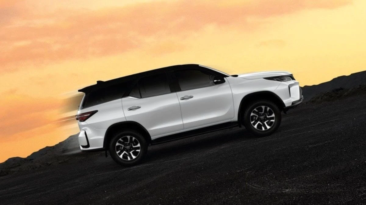 Toyota Fortuner with Hill-start Assist Control (HAC)