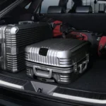 Toyota Harrier trunk space demonstration showing storage capacity with multiple suitcases and travel bags