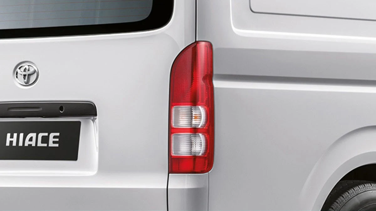 Hiace-Rear-Combination-Lamps