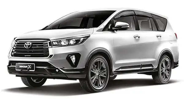 Toyota Innova in Super White colour car model