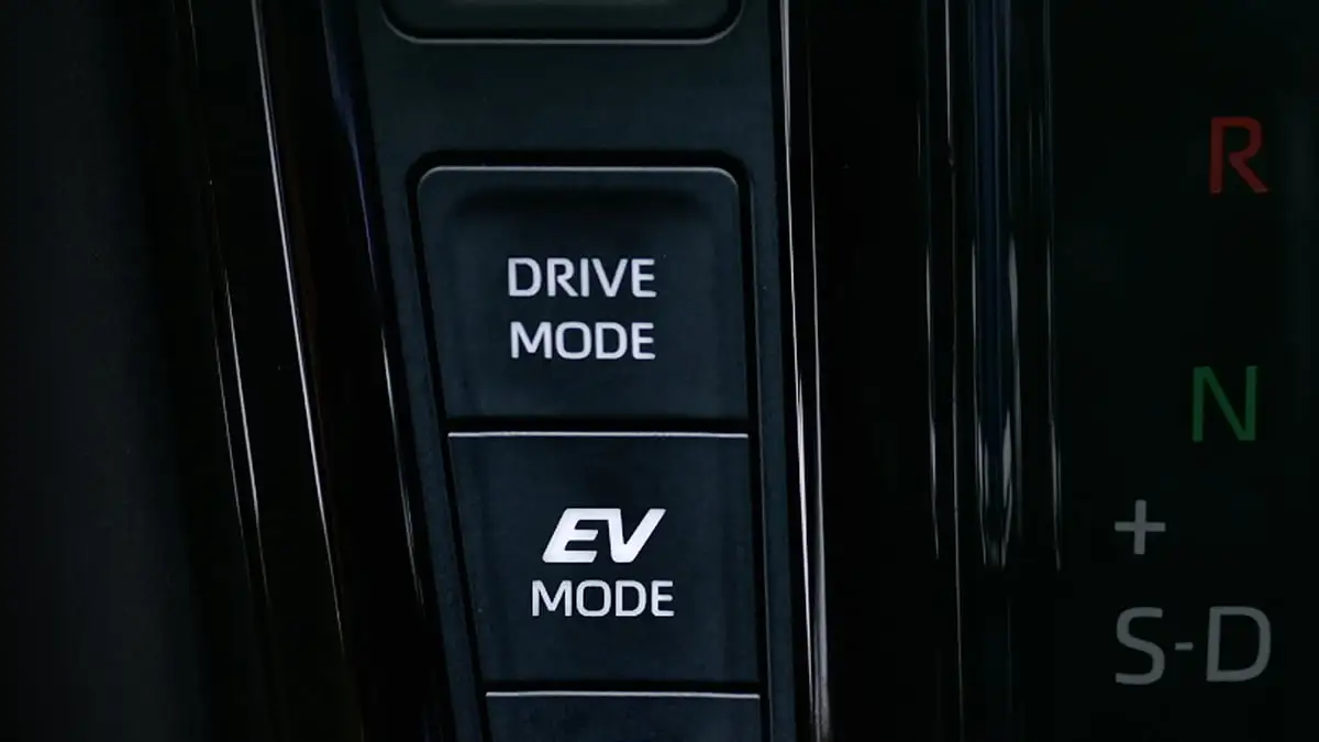Toyota Innova Zenix Hybrid Electric drive mode selector featuring EV mode and ECO power options