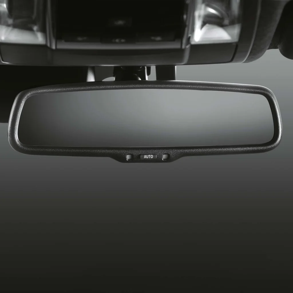 Interior rearview mirror in Toyota Fortuner featuring automatic dimming function and sleek frameless design